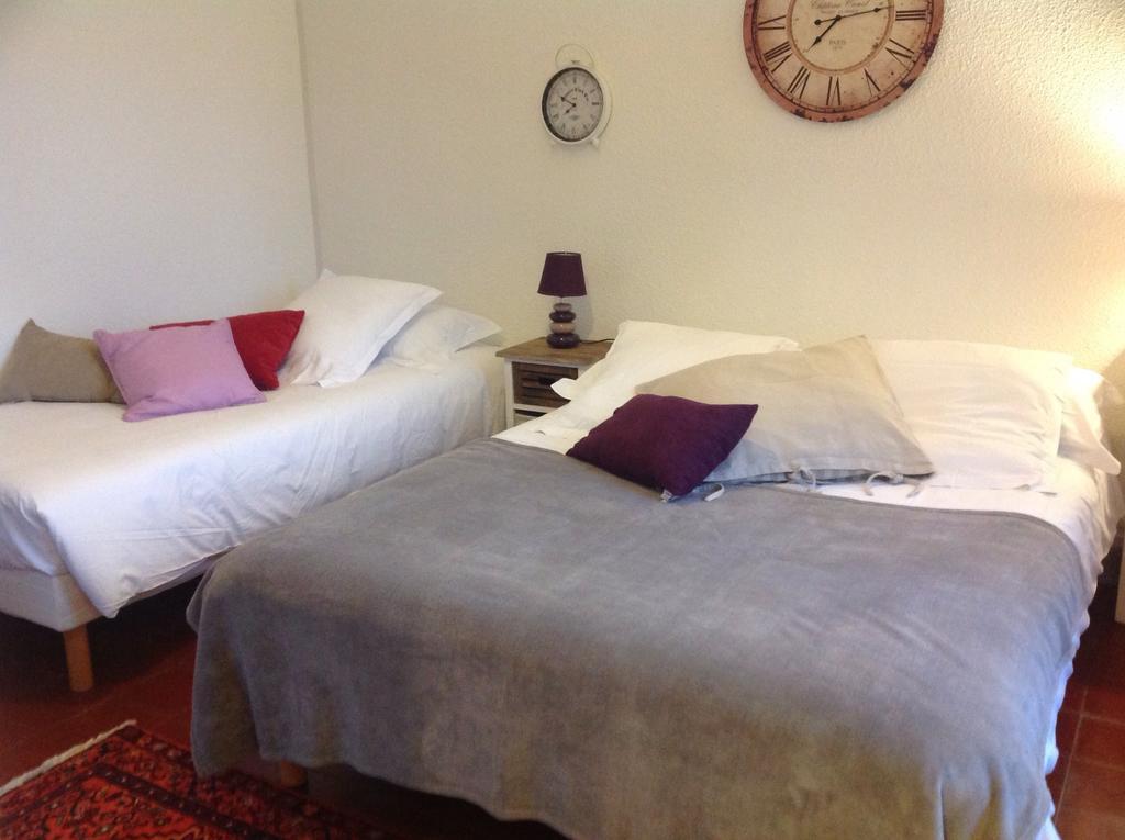 Lou Paradou Hotell Cagnes-sur-Mer Rum bild